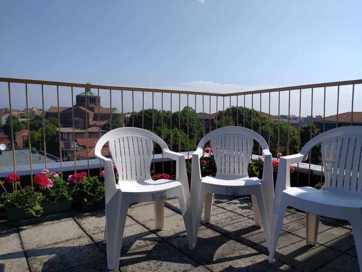 La Terrazza Su Monza Casa Vacanze Buitenkant foto