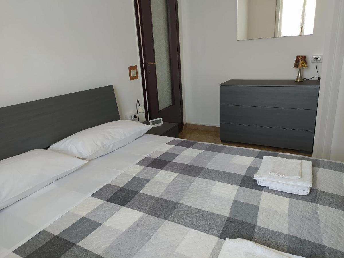 La Terrazza Su Monza Casa Vacanze Buitenkant foto
