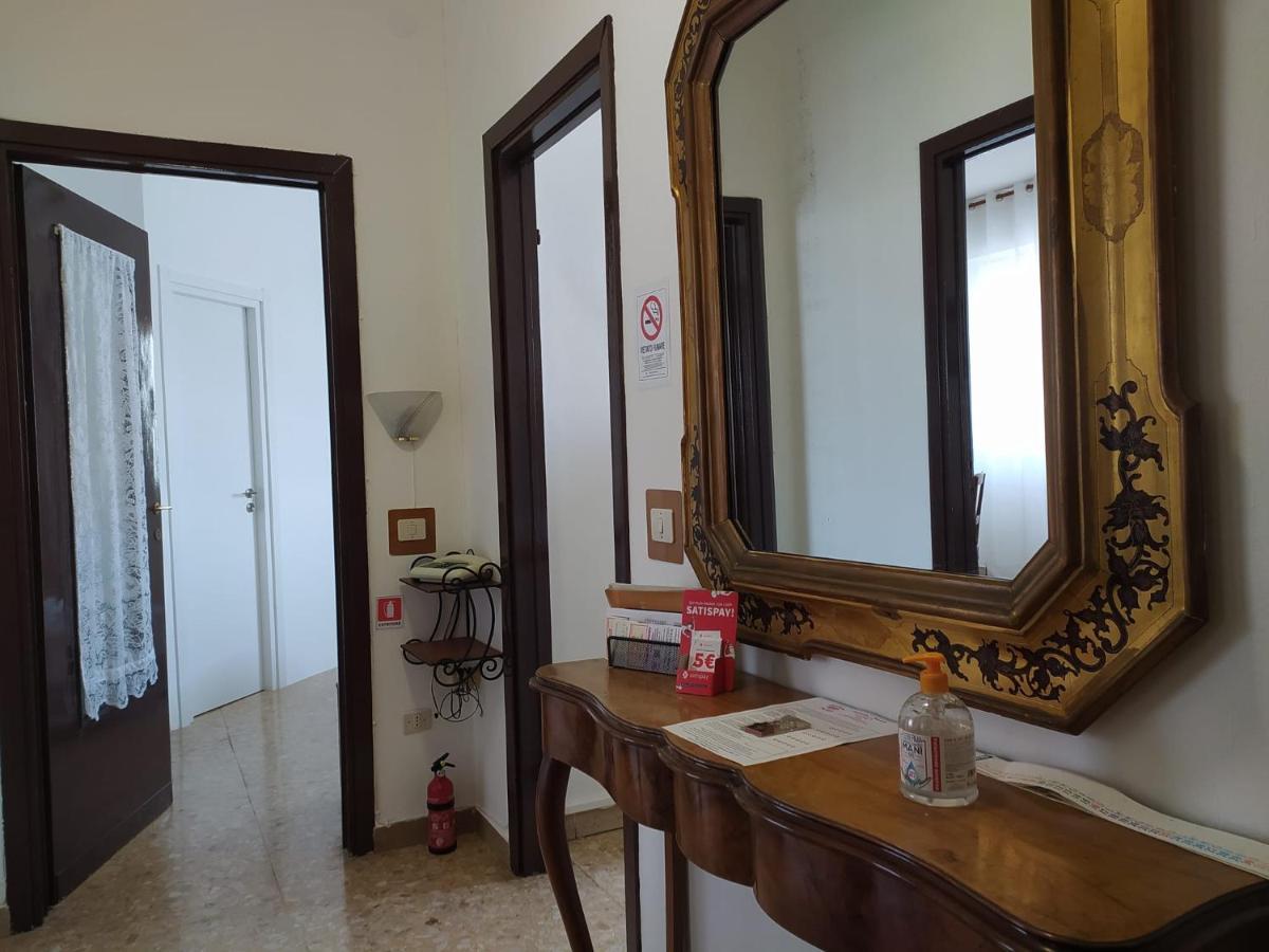 La Terrazza Su Monza Casa Vacanze Buitenkant foto