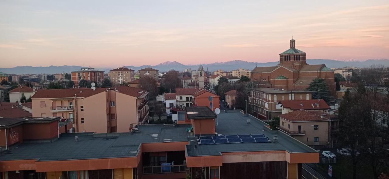 La Terrazza Su Monza Casa Vacanze Buitenkant foto